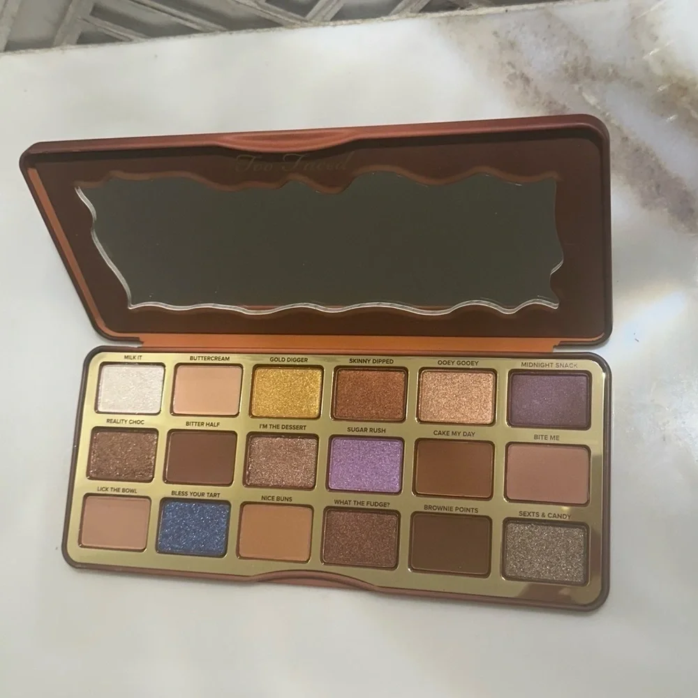 Too Faced Better Than Chocolate Cocoa-Infused Eye Shadow Palette 18 Shades
